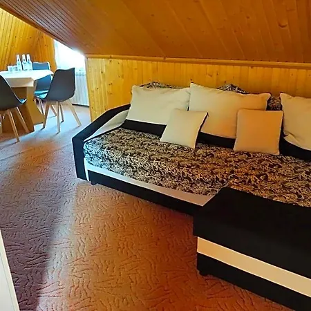 Krystyna Bed and Breakfast 3*