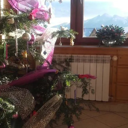 Krystyna Bed & Breakfast 3*